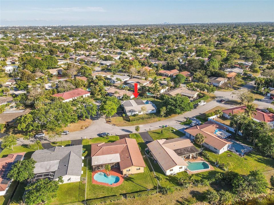 Recently Sold: $749,900 (4 beds, 2 baths, 2092 Square Feet)