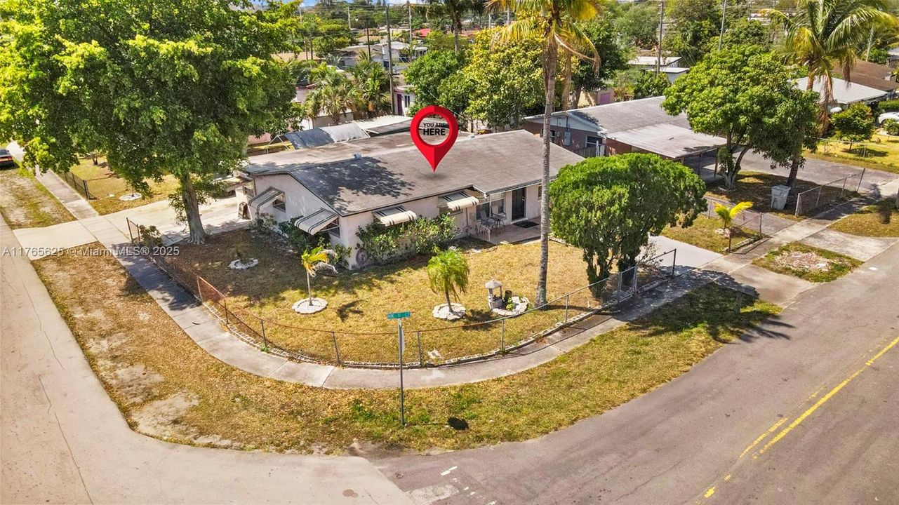 Vendido Recientemente: $349,000 (3 camas, 2 baños, 1665 Pies cuadrados)