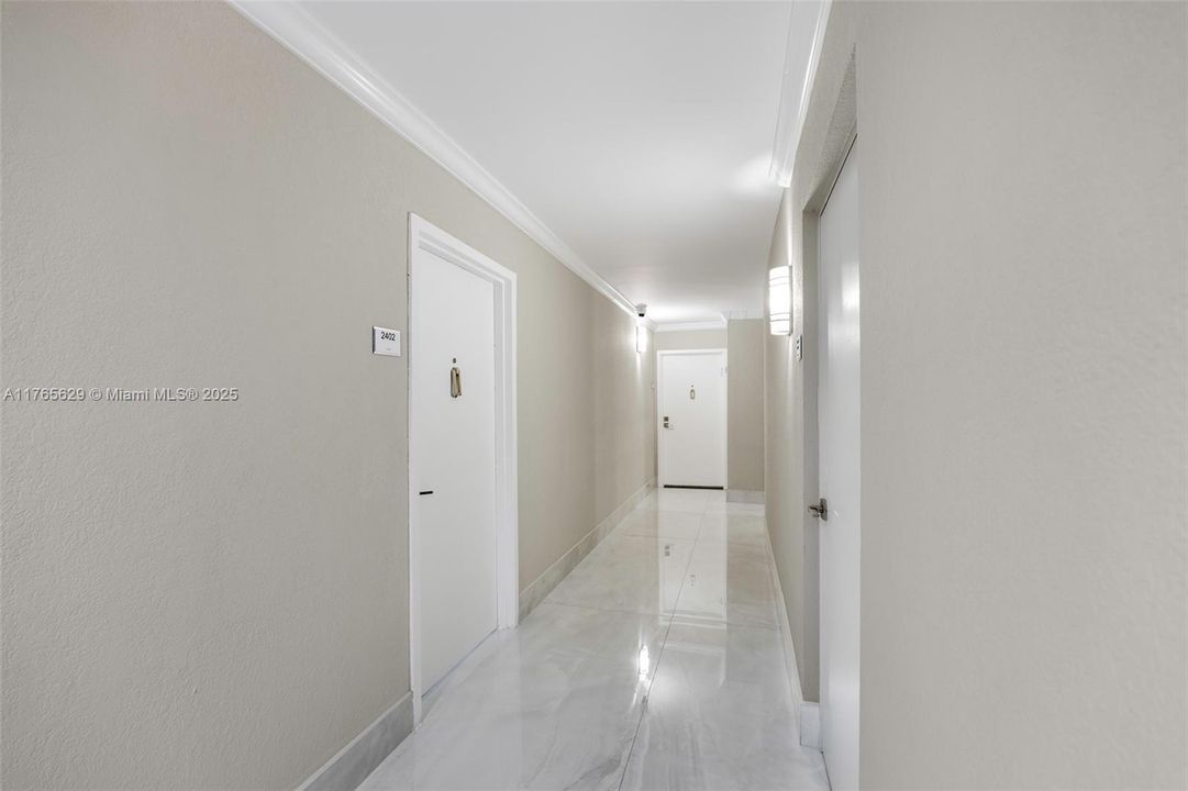 最近租的: $2,650 (1 贝兹, 1 浴室, 1000 平方英尺)