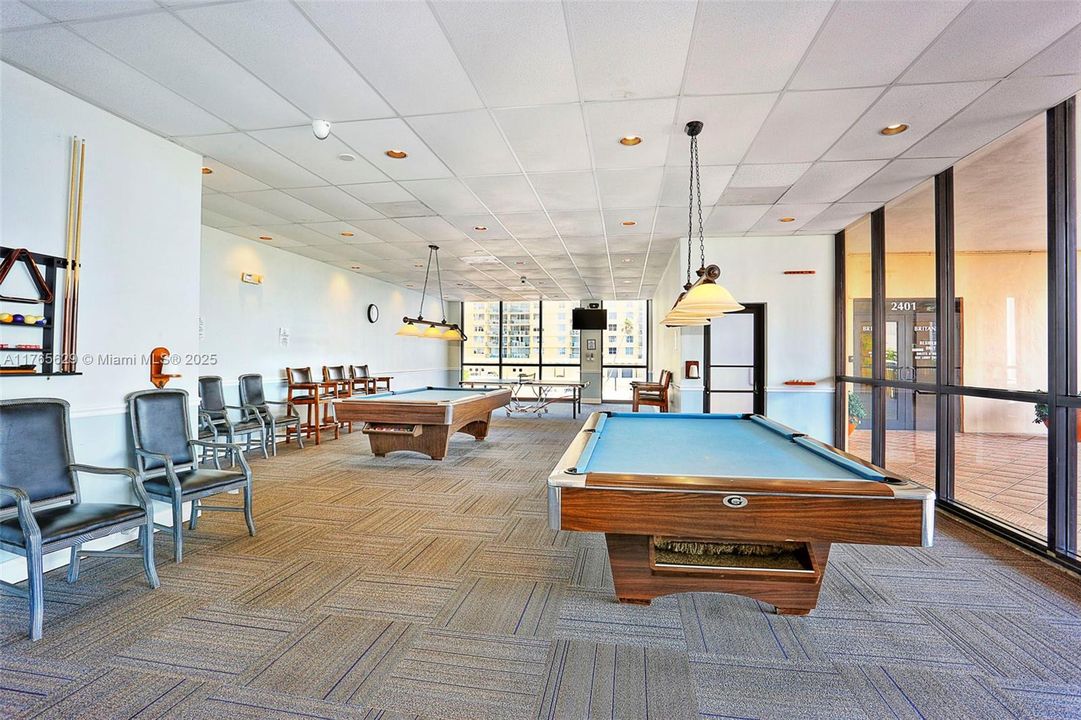 最近租的: $2,650 (1 贝兹, 1 浴室, 1000 平方英尺)