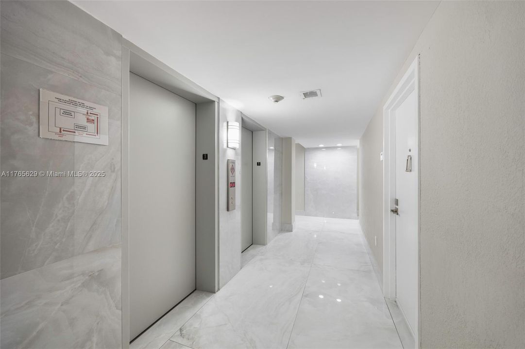 最近租的: $2,650 (1 贝兹, 1 浴室, 1000 平方英尺)