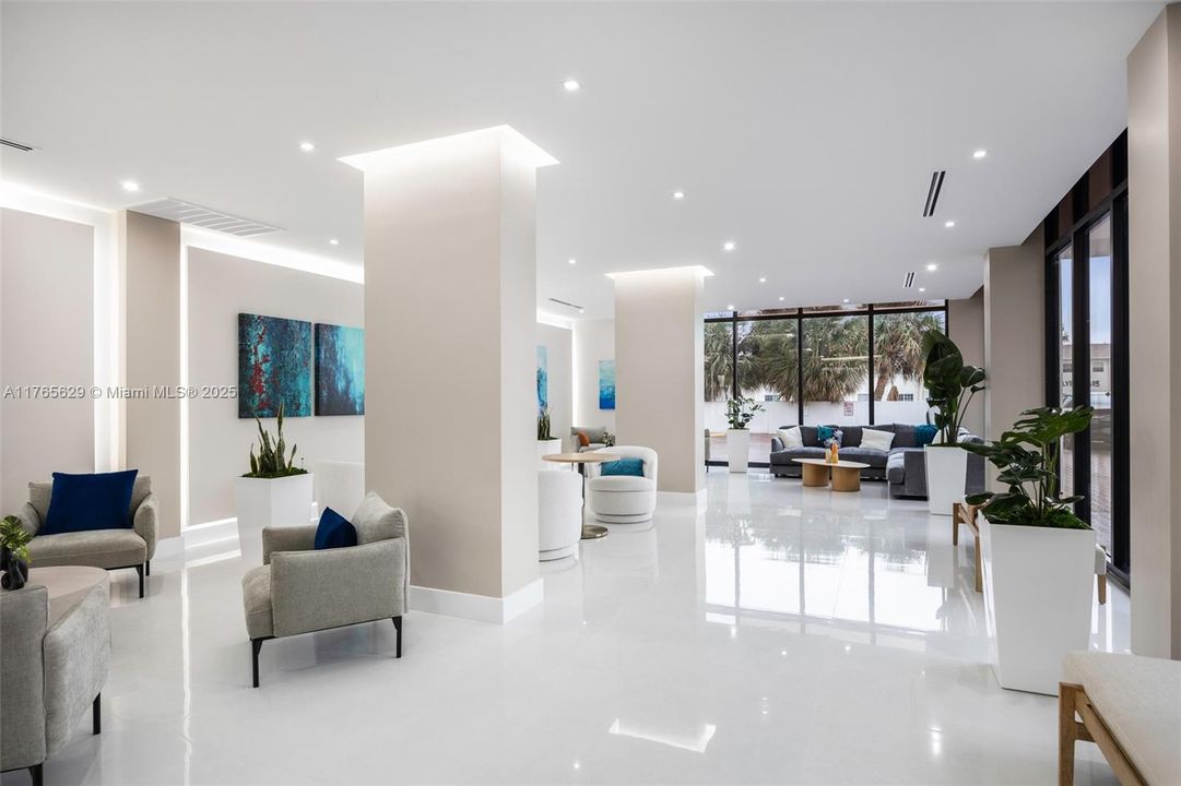 最近租的: $2,650 (1 贝兹, 1 浴室, 1000 平方英尺)