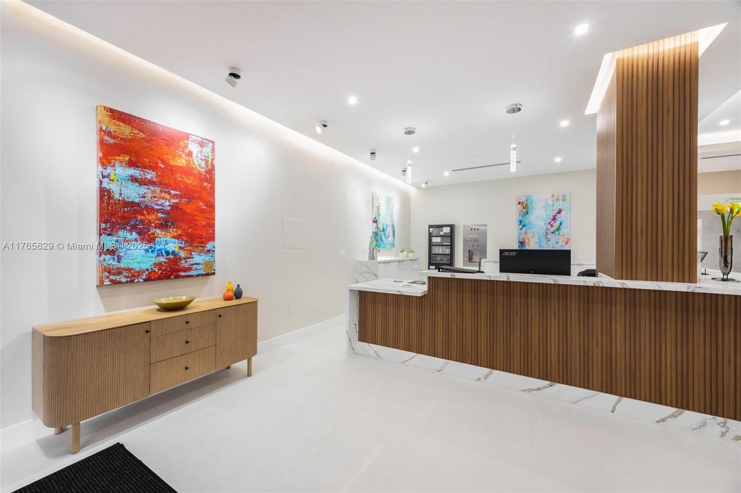 最近租的: $2,650 (1 贝兹, 1 浴室, 1000 平方英尺)