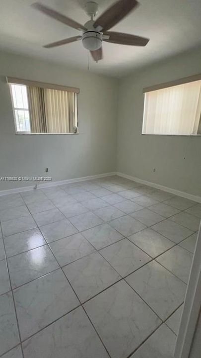 Recently Sold: $549,000 (3 beds, 2 baths, 1177 Square Feet)