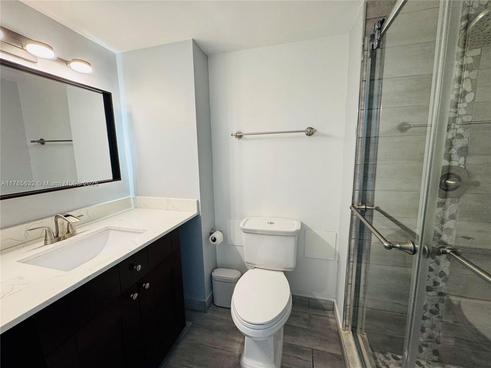 En Venta: $345,500 (2 camas, 2 baños, 1565 Pies cuadrados)