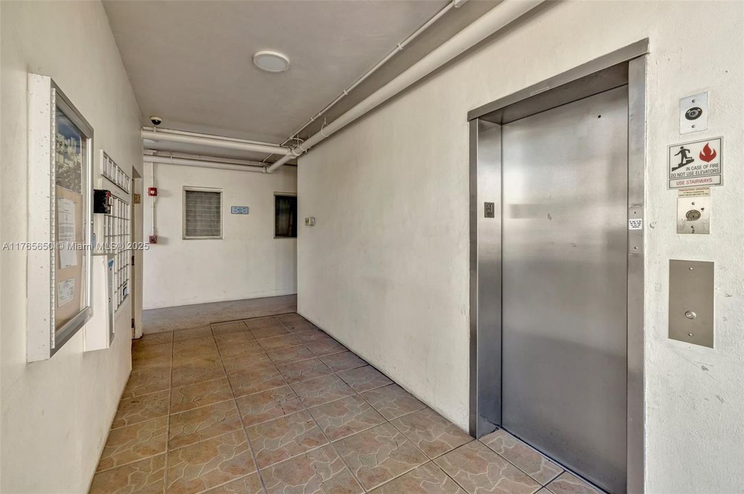 En Venta: $225,000 (1 camas, 1 baños, 806 Pies cuadrados)