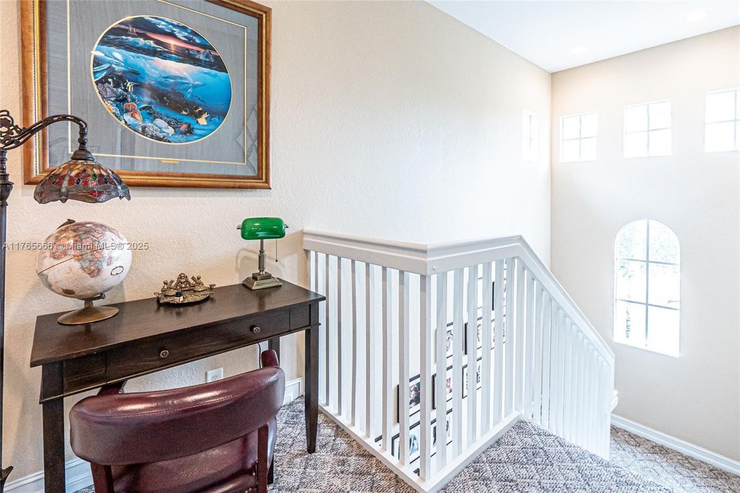 Recently Sold: $925,000 (4 beds, 3 baths, 3393 Square Feet)