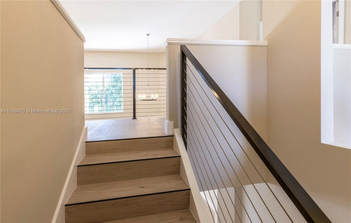 Recently Sold: $1,650,000 (5 beds, 4 baths, 4168 Square Feet)