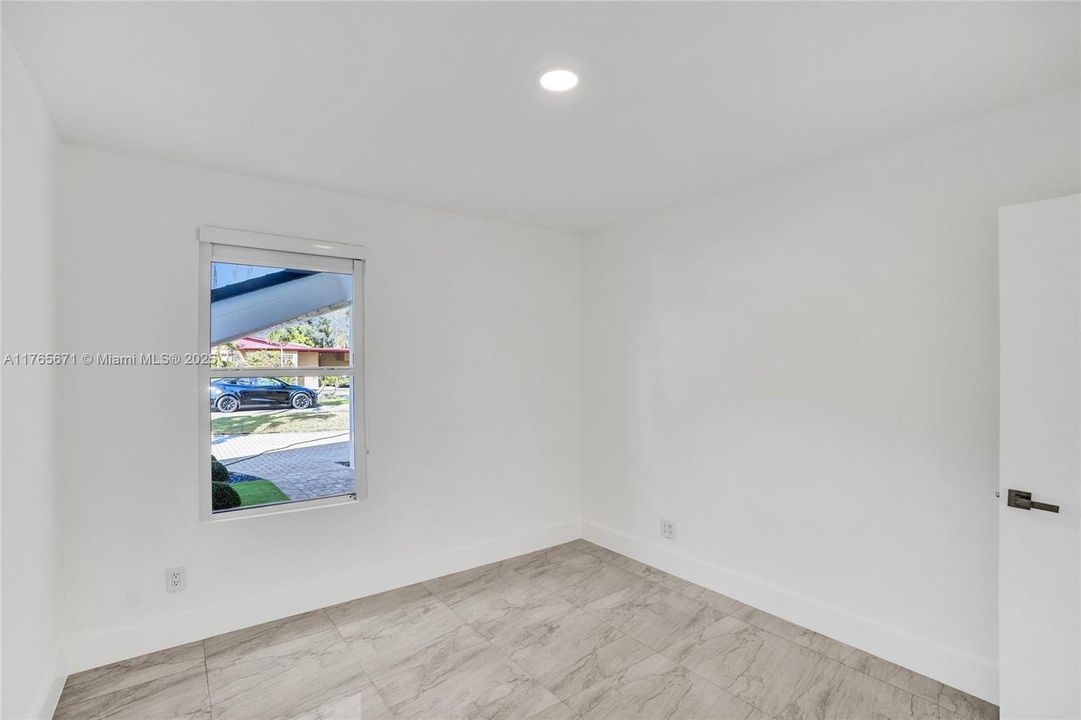 Недавно продано: $1,318,000 (5 спален, 2 ванн, 2310 Квадратных фут)