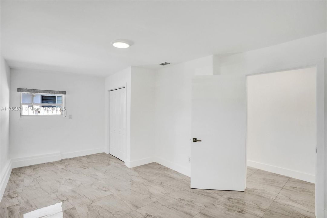 Недавно продано: $1,318,000 (5 спален, 2 ванн, 2310 Квадратных фут)