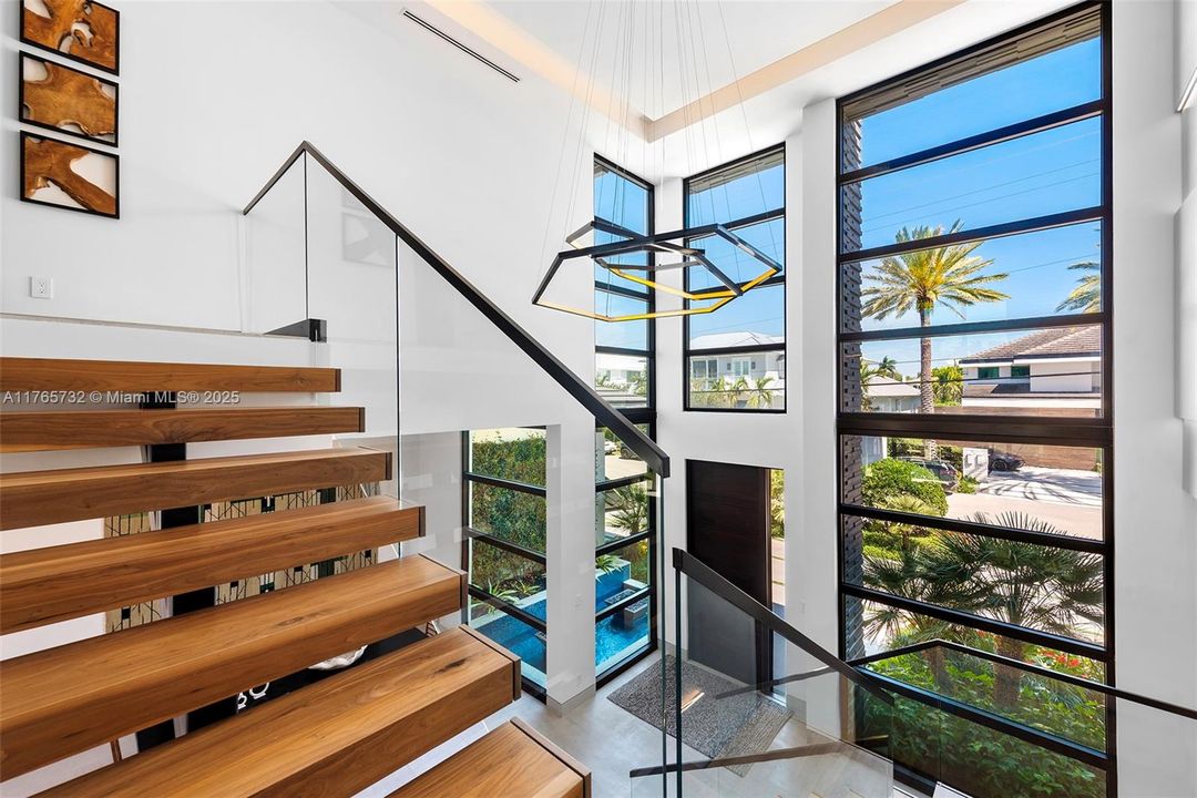 待售: $19,900,000 (6 贝兹, 6 浴室, 7341 平方英尺)