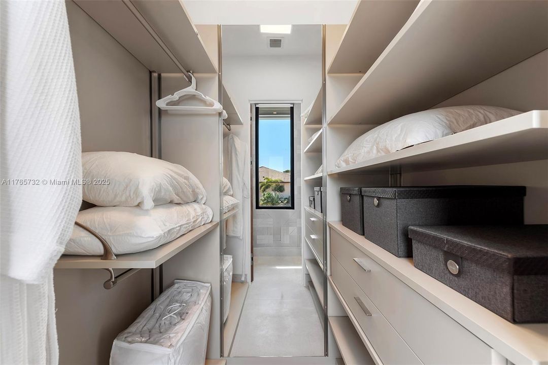 待售: $19,900,000 (6 贝兹, 6 浴室, 7341 平方英尺)