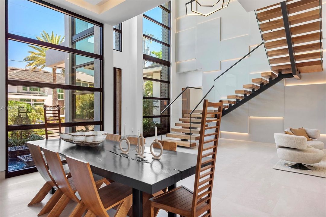 待售: $19,900,000 (6 贝兹, 6 浴室, 7341 平方英尺)