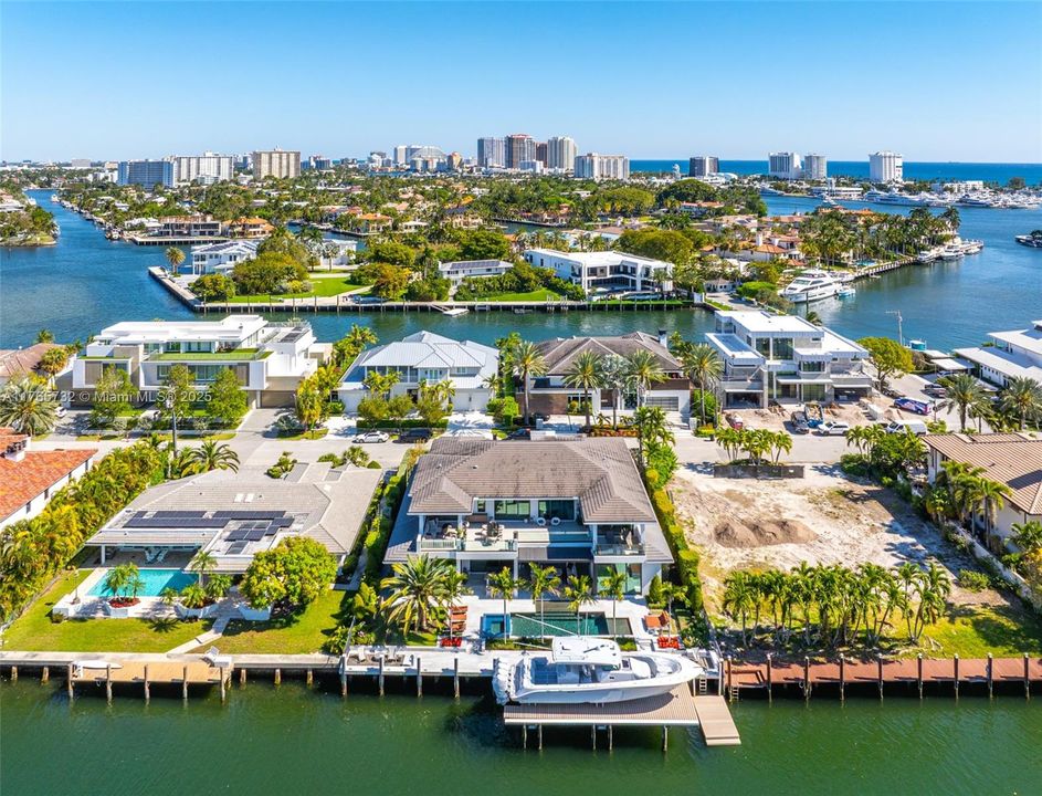 待售: $19,900,000 (6 贝兹, 6 浴室, 7341 平方英尺)