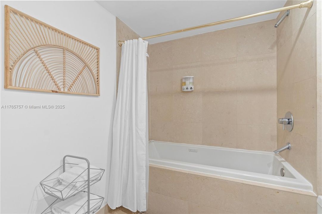 Recently Sold: $515,000 (0 beds, 1 baths, 495 Square Feet)