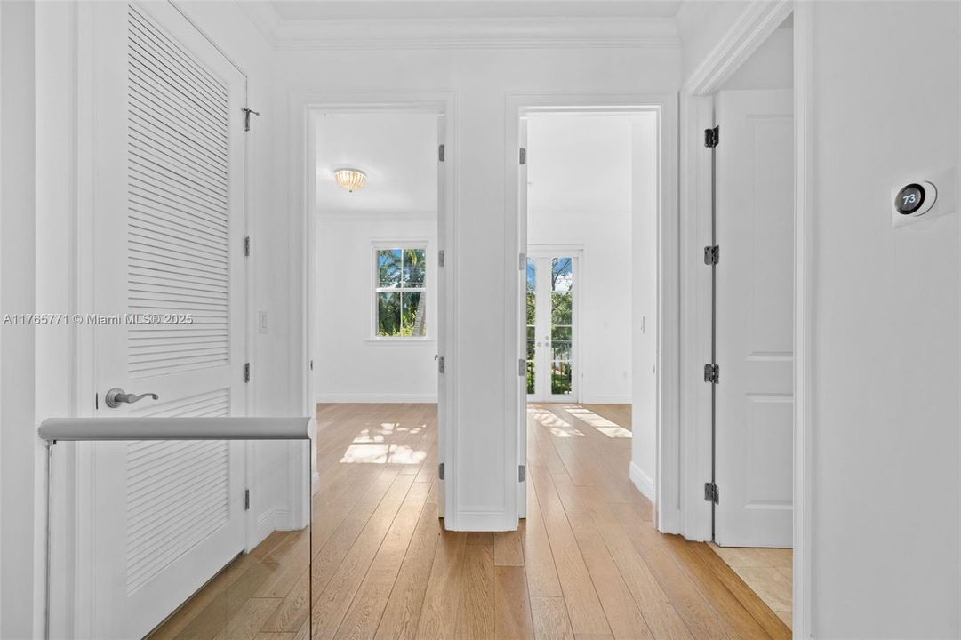 Recently Sold: $2,750,000 (3 beds, 3 baths, 3624 Square Feet)