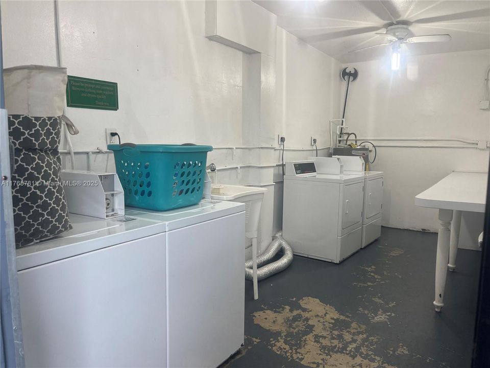 На продажу: $169,999 (2 спален, 2 ванн, 0 Квадратных фут)