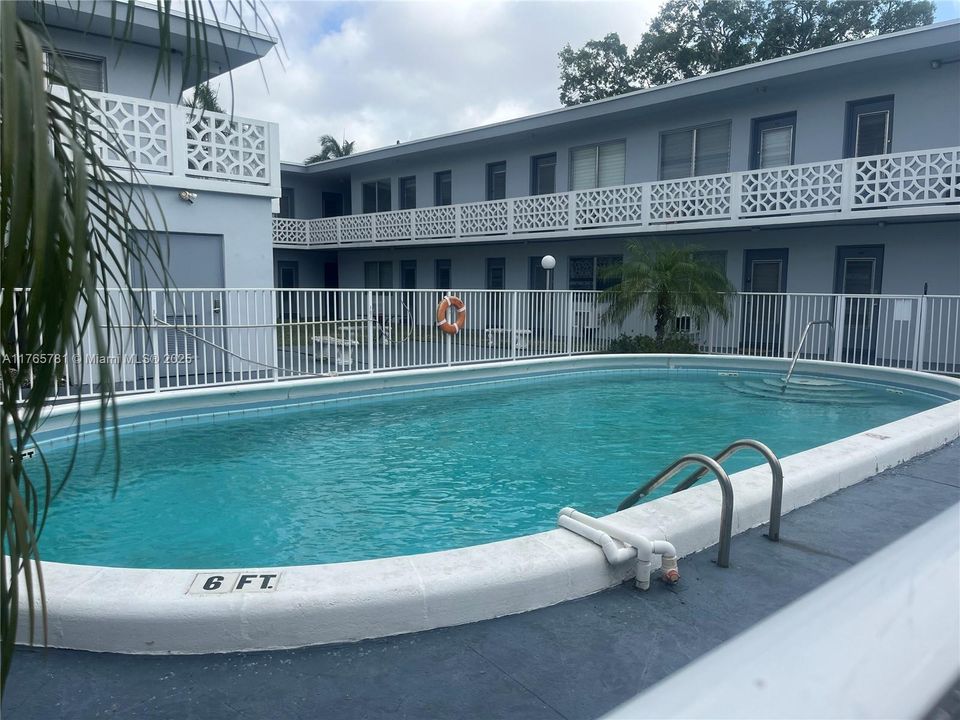 На продажу: $169,999 (2 спален, 2 ванн, 0 Квадратных фут)