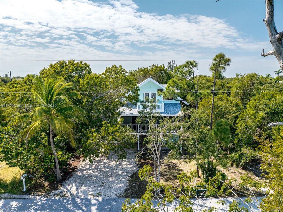 En Venta: $640,000 (2 camas, 2 baños, 1447 Pies cuadrados)