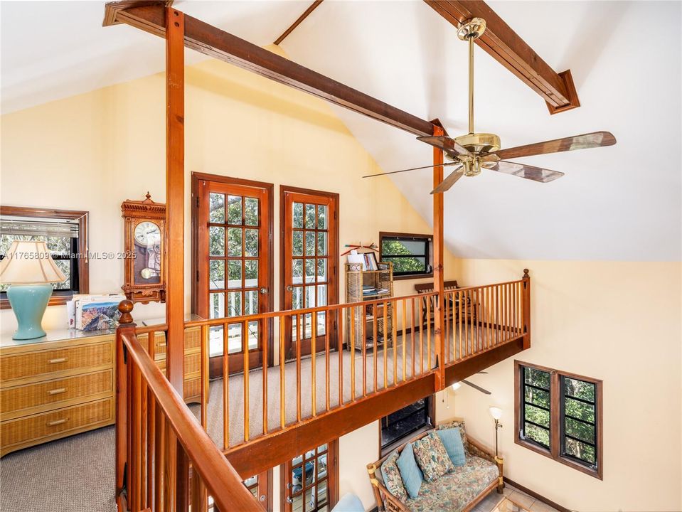 En Venta: $640,000 (2 camas, 2 baños, 1447 Pies cuadrados)