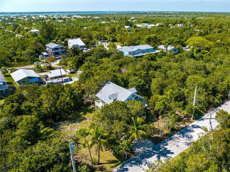 En Venta: $640,000 (2 camas, 2 baños, 1447 Pies cuadrados)