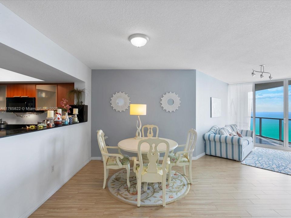 For Sale: $862,500 (1 beds, 1 baths, 1000 Square Feet)