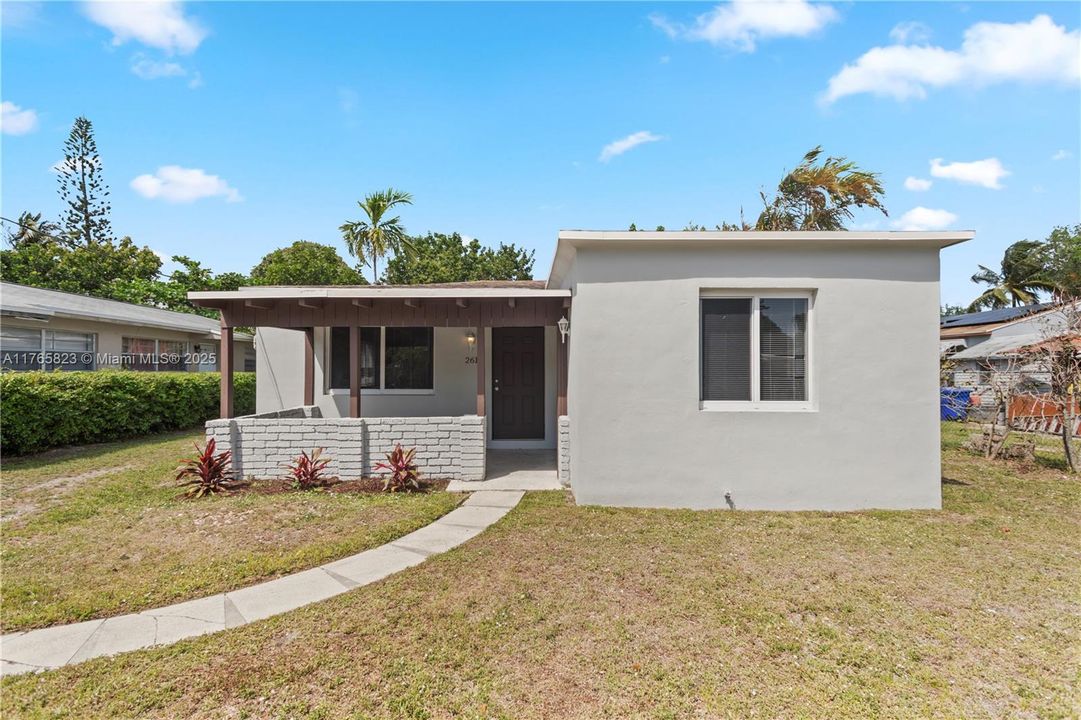 Recently Sold: $399,900 (3 beds, 1 baths, 1269 Square Feet)