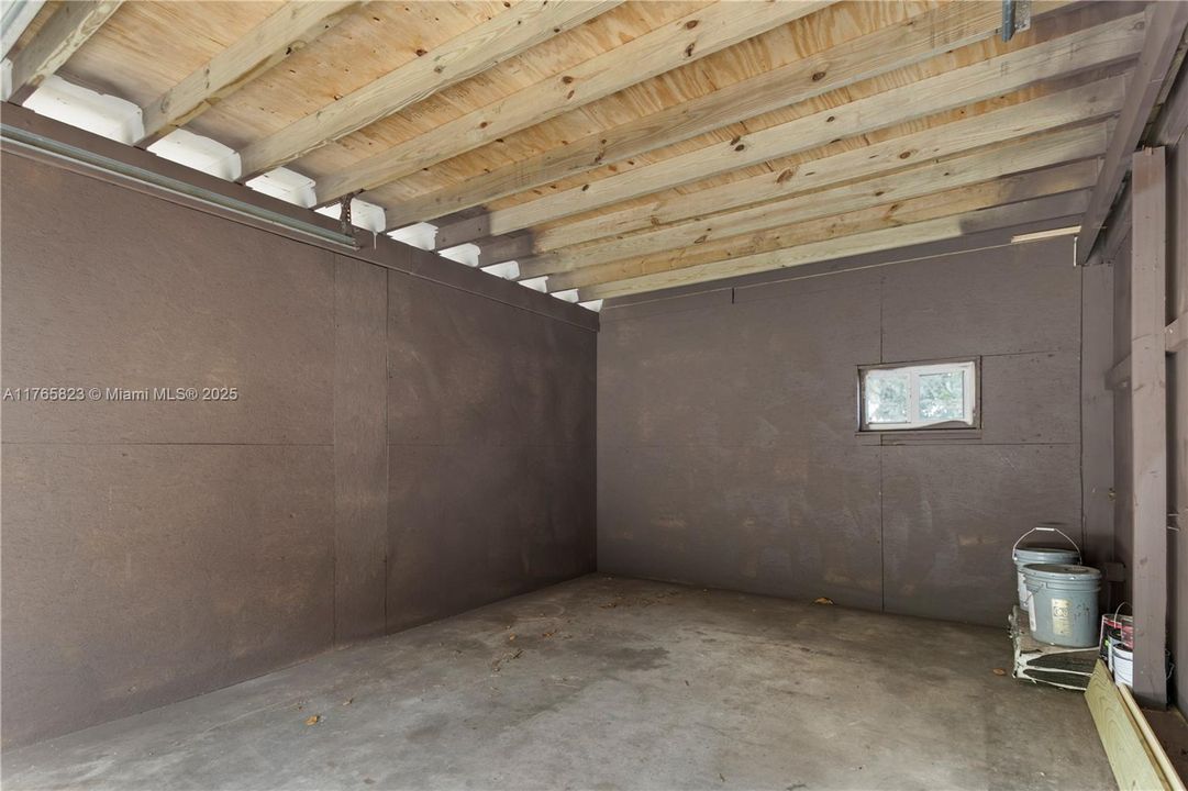 Recently Sold: $399,900 (3 beds, 1 baths, 1269 Square Feet)