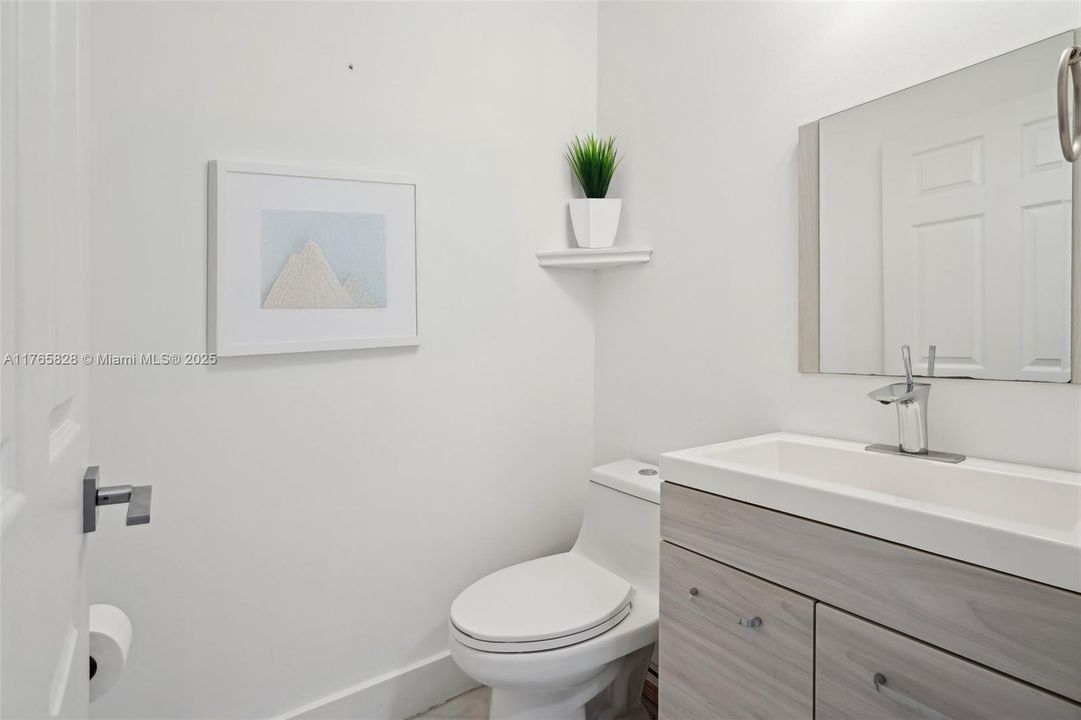 Vendido Recientemente: $449,000 (3 camas, 2 baños, 1361 Pies cuadrados)