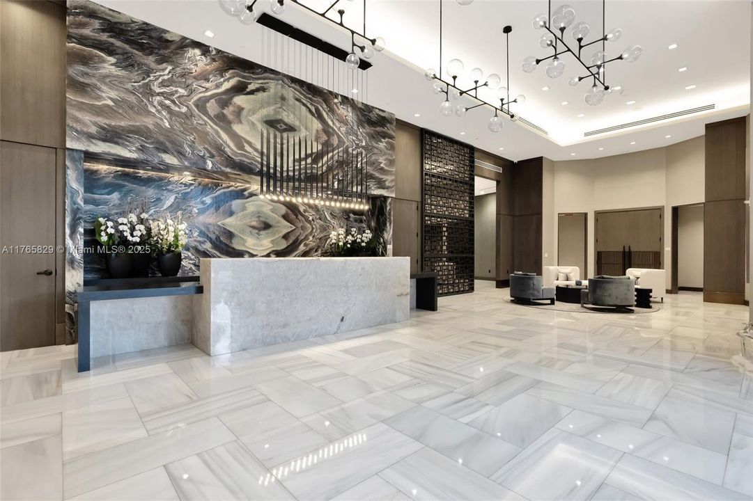 Vendido Recientemente: $2,750,000 (3 camas, 3 baños, 2608 Pies cuadrados)