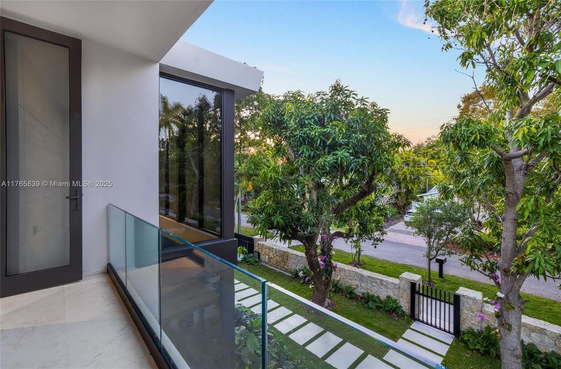 Recently Sold: $6,375,000 (4 beds, 5 baths, 0 Square Feet)