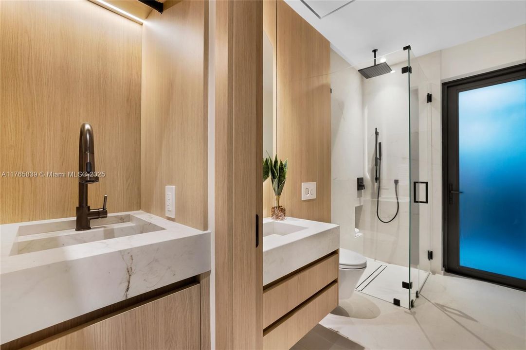 Recently Sold: $6,375,000 (4 beds, 5 baths, 0 Square Feet)