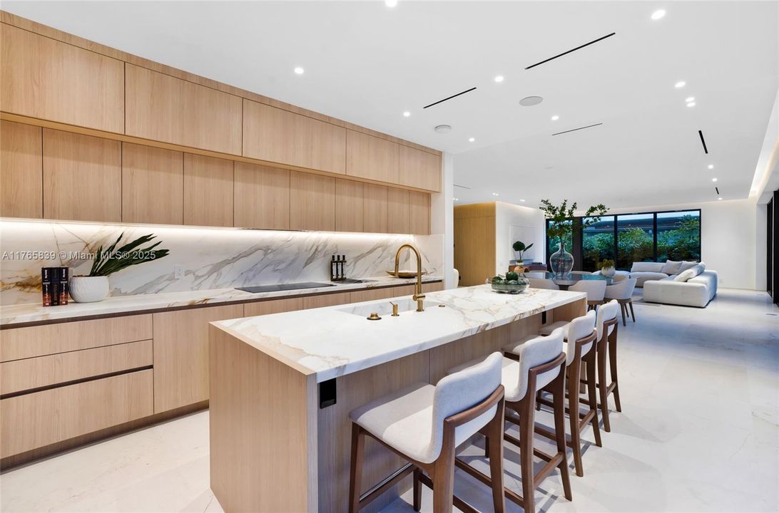 Recently Sold: $6,375,000 (4 beds, 5 baths, 0 Square Feet)