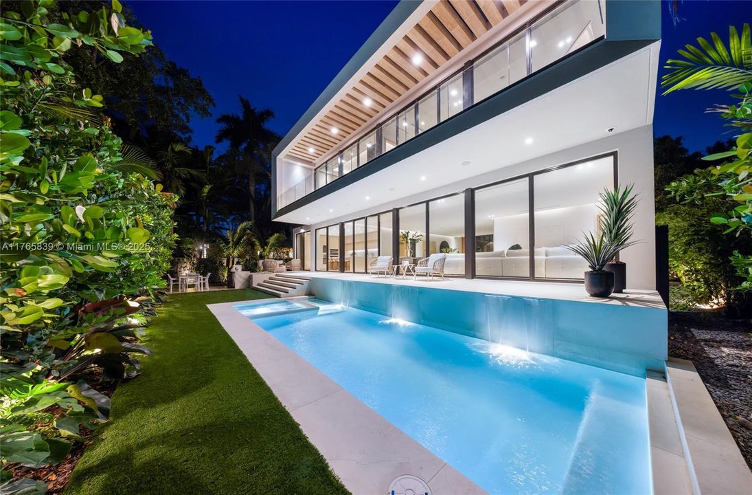 Recently Sold: $6,375,000 (4 beds, 5 baths, 0 Square Feet)