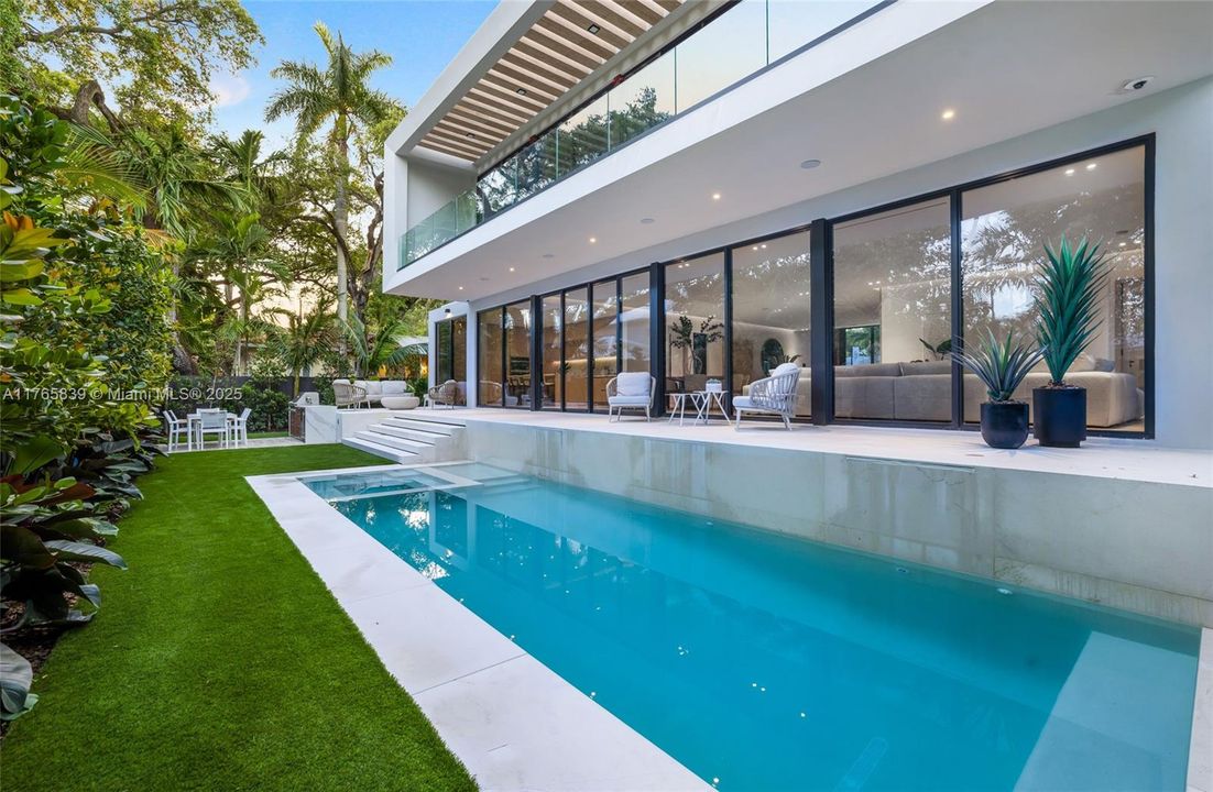 Recently Sold: $6,375,000 (4 beds, 5 baths, 0 Square Feet)