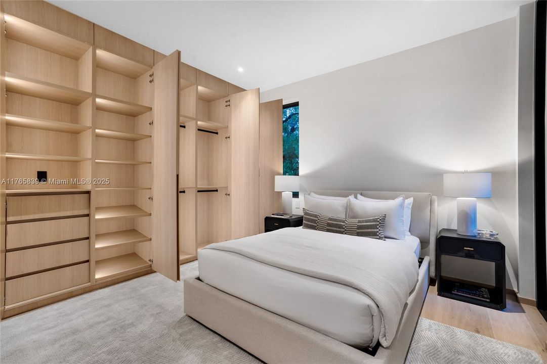 Recently Sold: $6,375,000 (4 beds, 5 baths, 0 Square Feet)