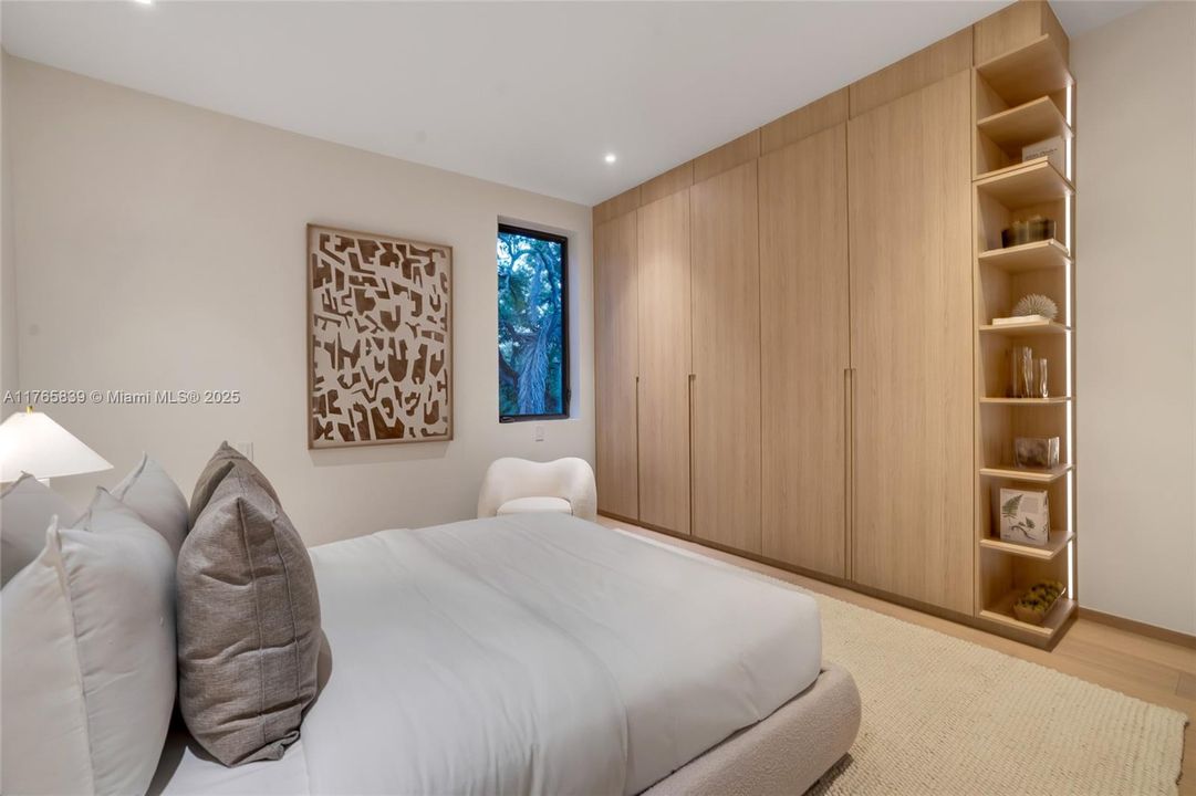 Recently Sold: $6,375,000 (4 beds, 5 baths, 0 Square Feet)