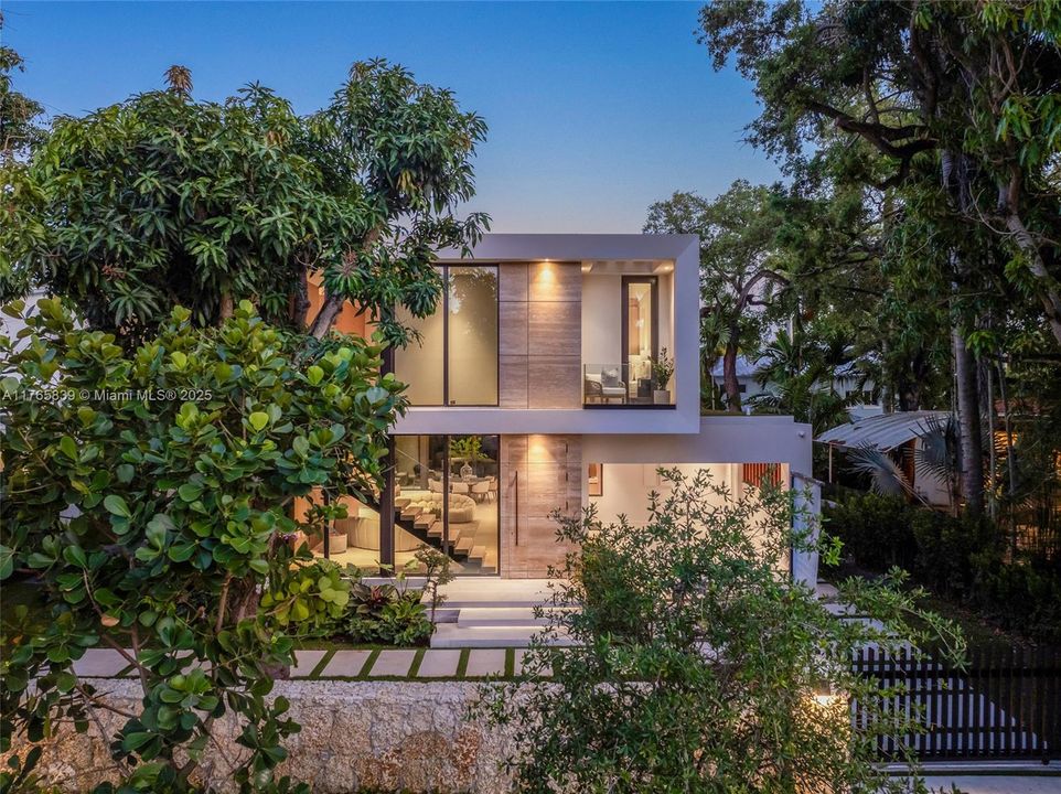 Recently Sold: $6,375,000 (4 beds, 5 baths, 0 Square Feet)