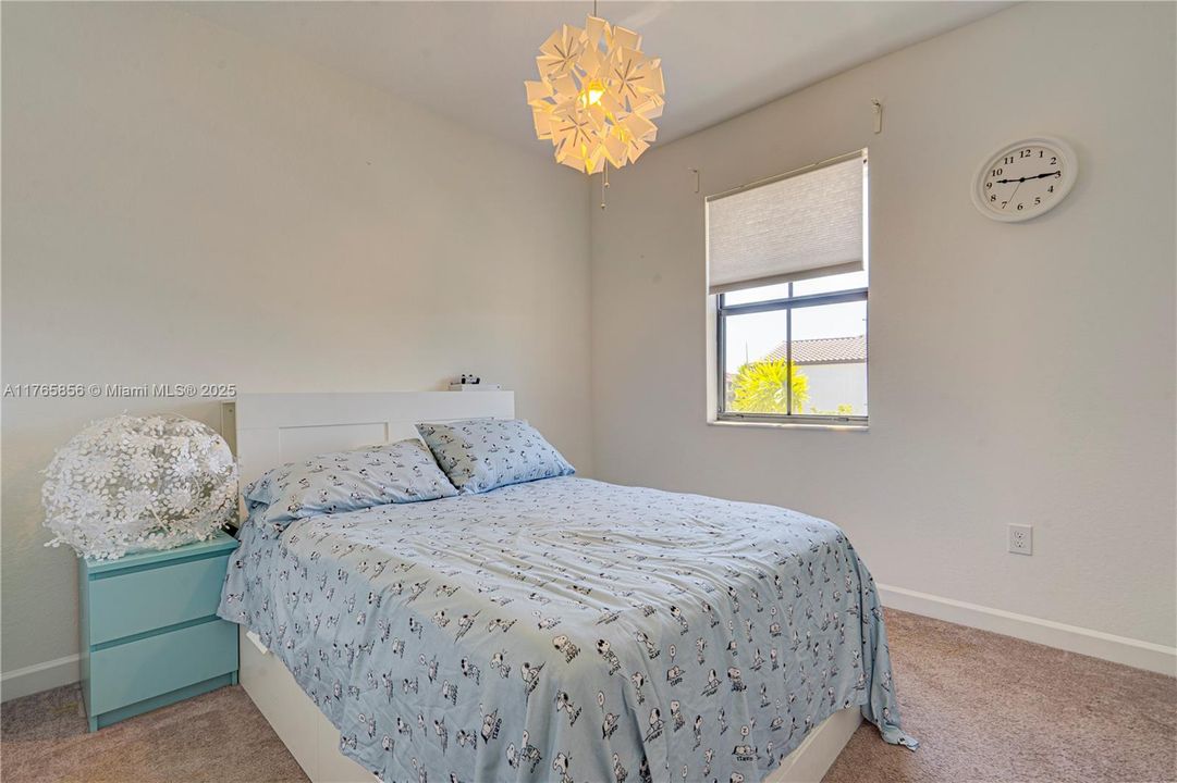 Recently Sold: $675,000 (4 beds, 2 baths, 1793 Square Feet)