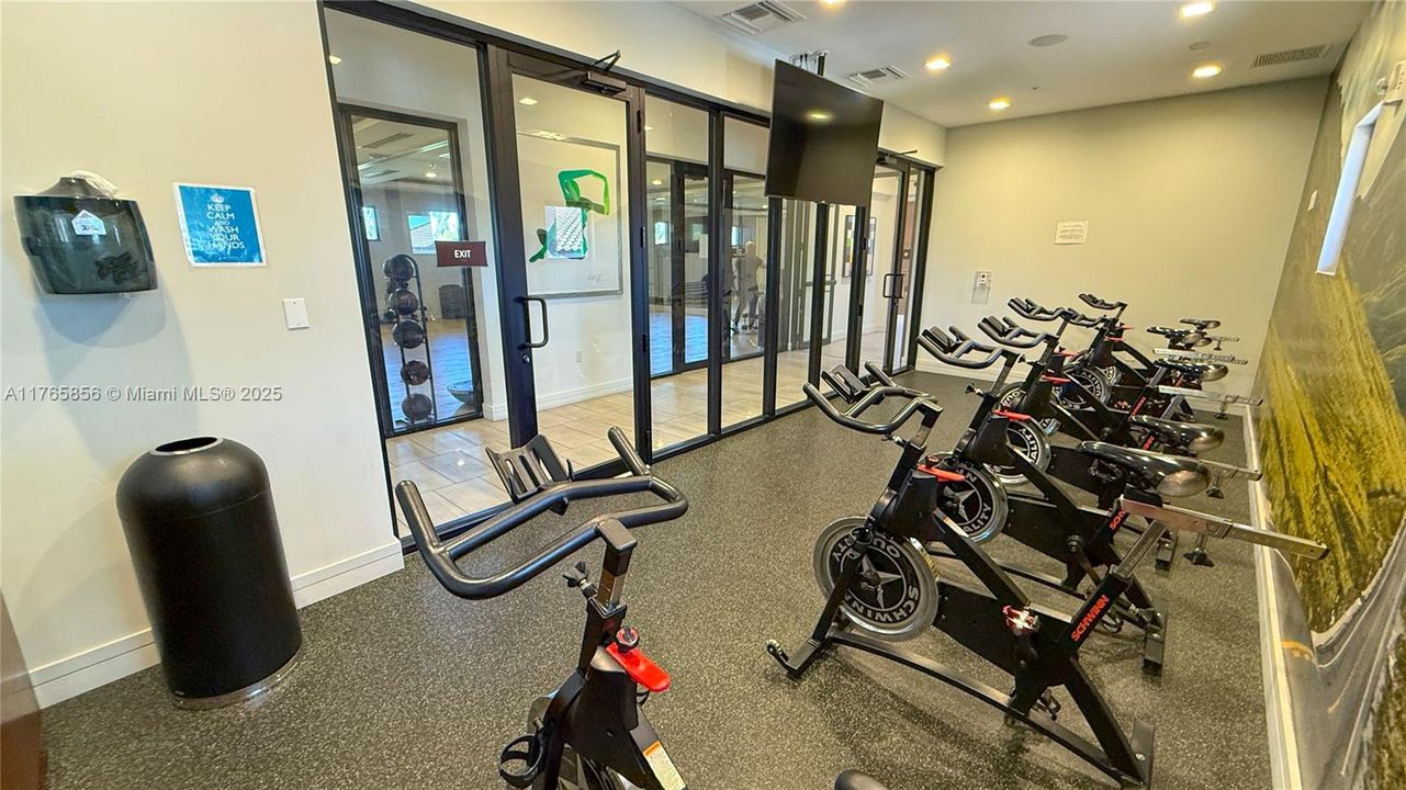 Recently Sold: $675,000 (4 beds, 2 baths, 1793 Square Feet)