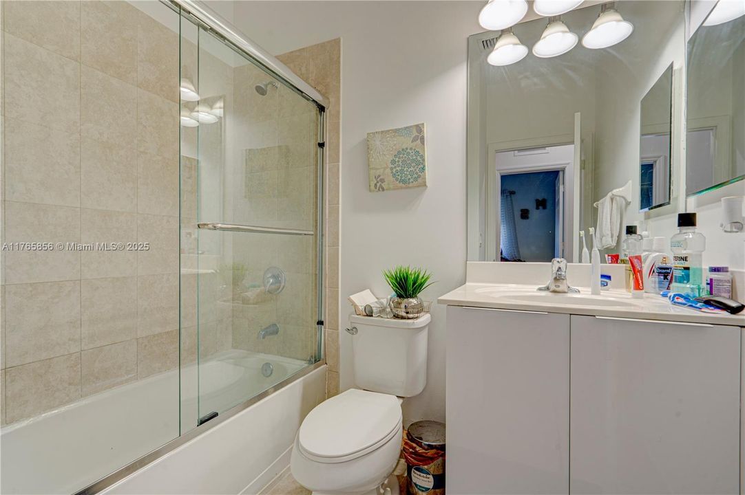 Recently Sold: $675,000 (4 beds, 2 baths, 1793 Square Feet)