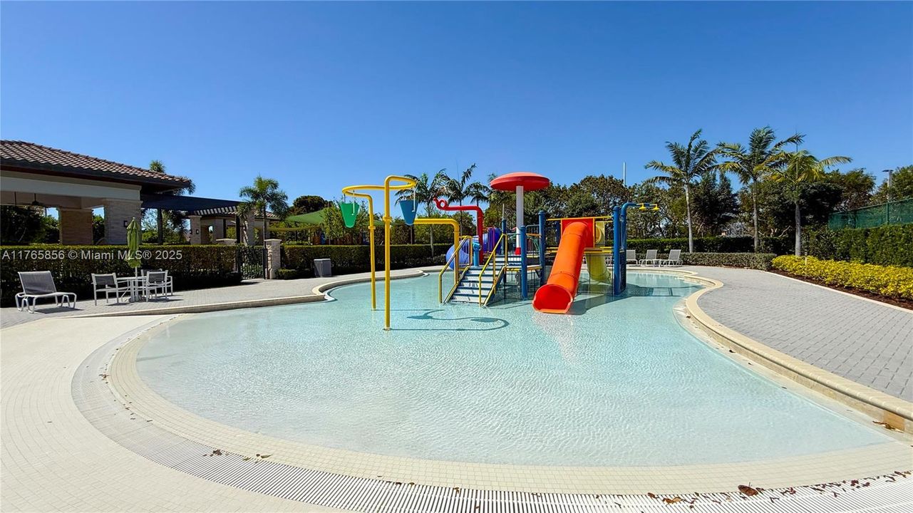 Recently Sold: $675,000 (4 beds, 2 baths, 1793 Square Feet)