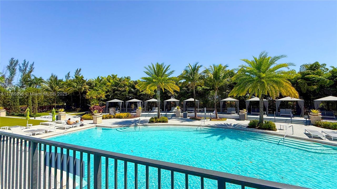 Recently Sold: $675,000 (4 beds, 2 baths, 1793 Square Feet)