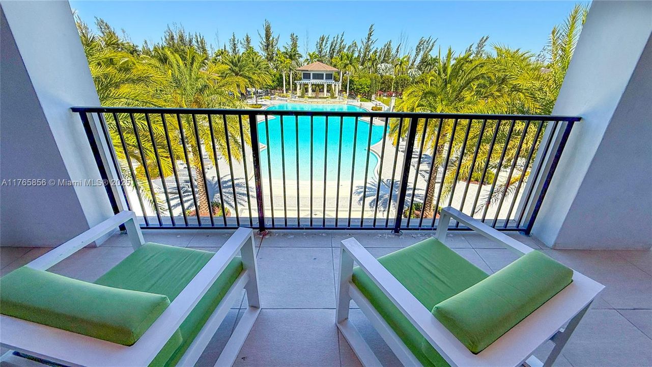 Recently Sold: $675,000 (4 beds, 2 baths, 1793 Square Feet)