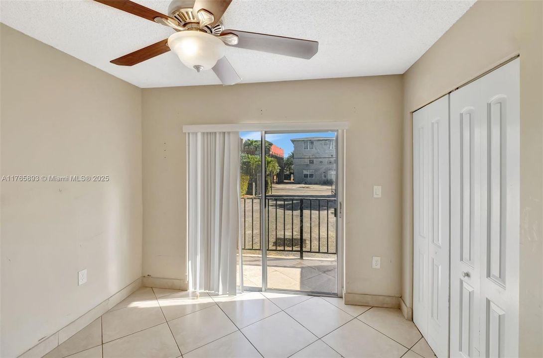 Recently Sold: $189,900 (2 beds, 1 baths, 660 Square Feet)