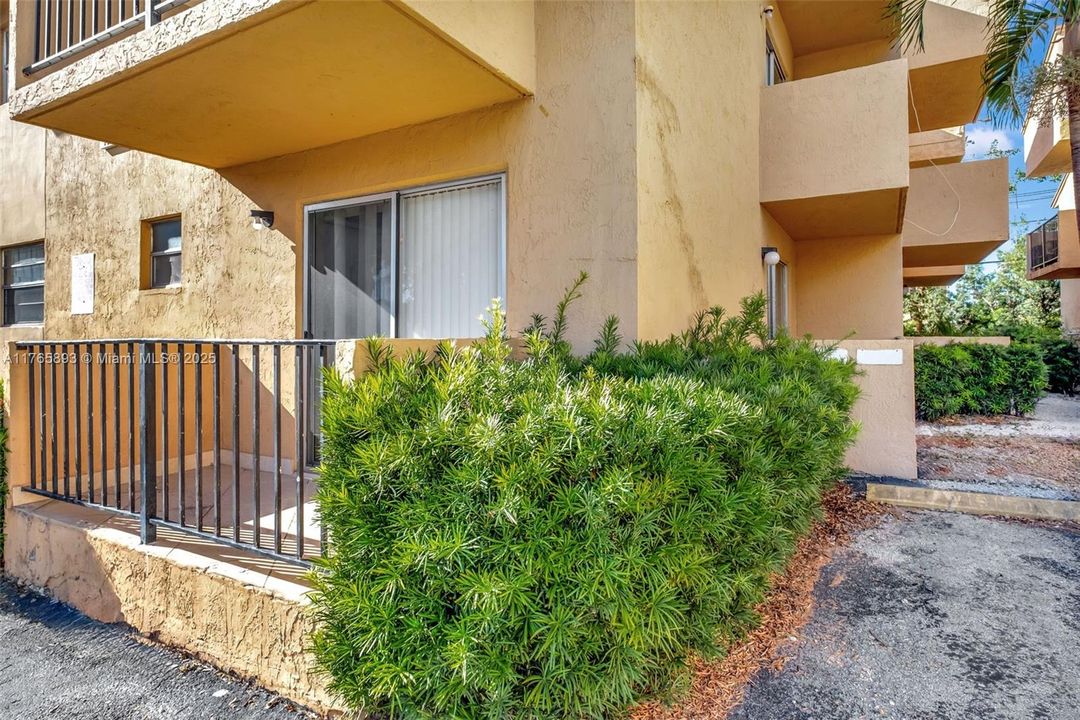 Recently Sold: $189,900 (2 beds, 1 baths, 660 Square Feet)