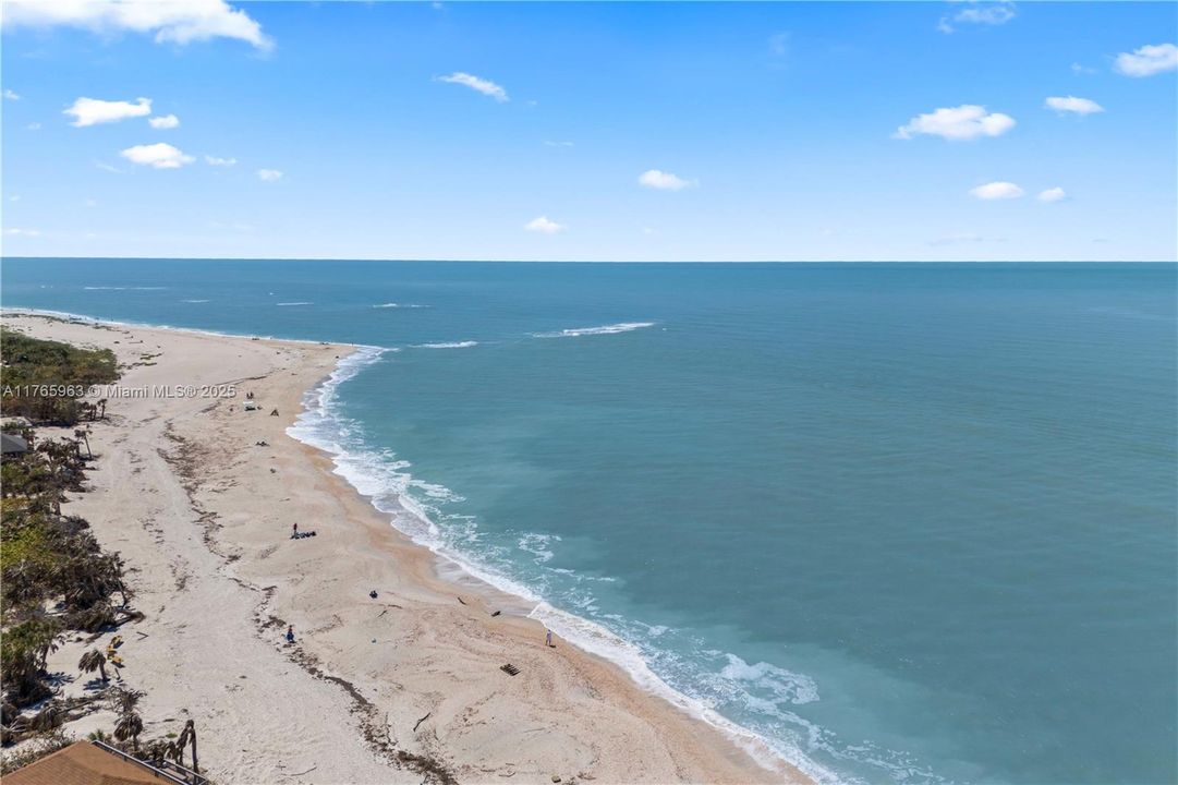 На продажу: $3,999,900 (0 спален, 0 ванн, 0 Квадратных фут)