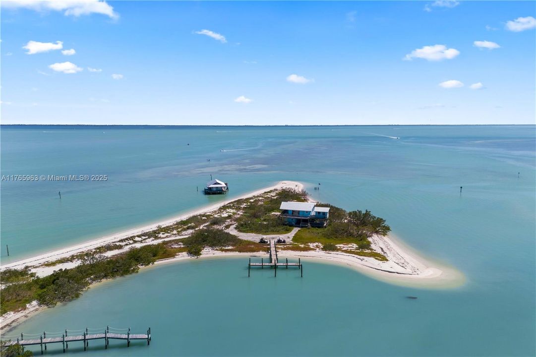 Turning the corner coming into North Captiva, this is just two properties down!