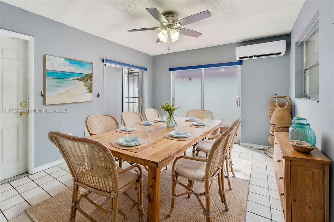 最近售出: $499,000 (3 贝兹, 3 浴室, 1625 平方英尺)