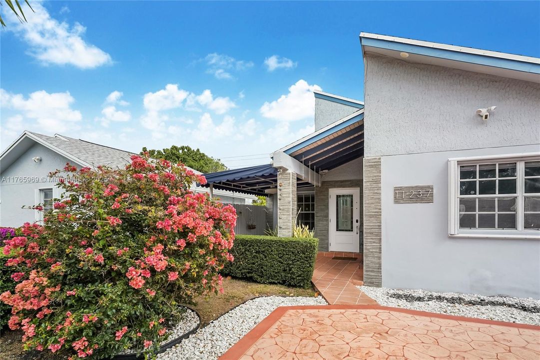 最近售出: $499,000 (3 贝兹, 3 浴室, 1625 平方英尺)